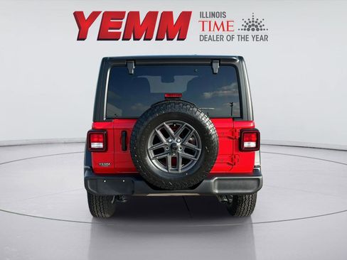 Used 2024 Jeep Wrangler Unlimited Sport w/ Convenience Group image 8