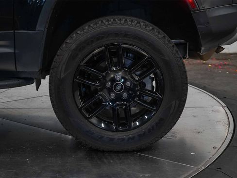 Used 2023 Land Rover Defender 90 S image 10