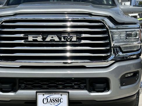 Used 2024 RAM 3500 Limited w/ Towing Technology Group image 10