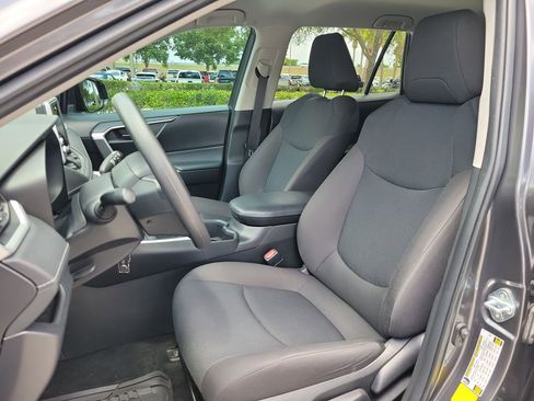 Used 2024 Toyota RAV4 LE FWD image 16