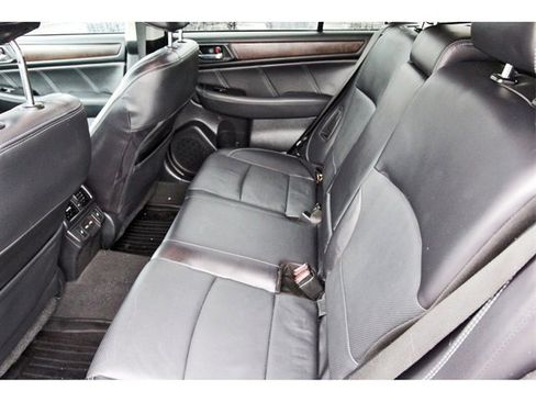 Used 2018 Subaru Outback 2.5i Limited image 12