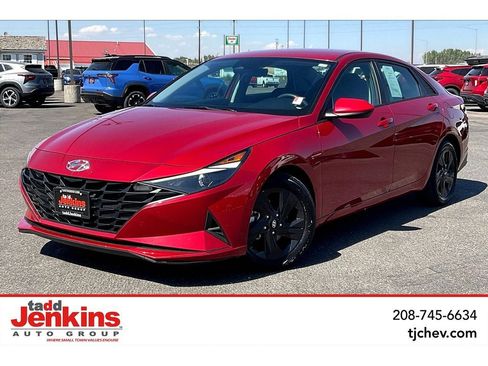 Used 2021 Hyundai Elantra SEL image 1