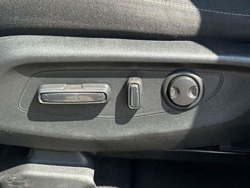Certified 2023 Honda CR-V EX image 18