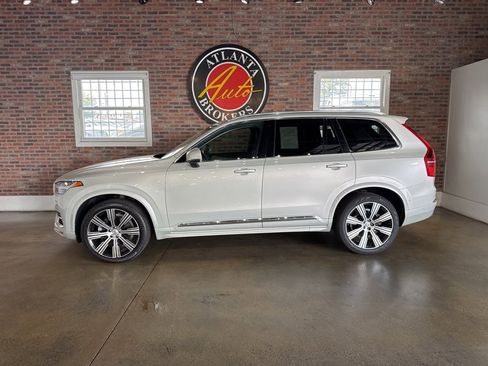 Used 2022 Volvo XC90 T6 Inscription w/ Advanced Package image 14
