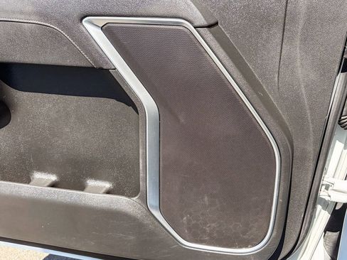 Used 2025 Chevrolet Silverado 2500 LT w/ Convenience Package image 46