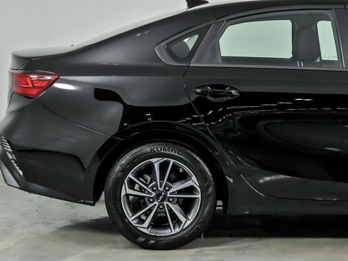 Used 2024 Kia Forte LXS image 13