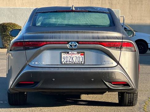 Certified 2022 Toyota Mirai XLE image 8