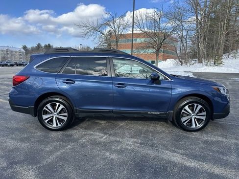 Used 2019 Subaru Outback 2.5i Limited image 4