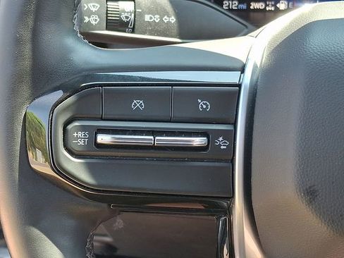 Certified 2025 Chevrolet Colorado ZR2 w/ Technology Package AWD/4WD image 22