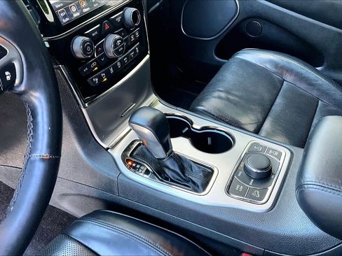 Used 2019 Jeep Grand Cherokee High Altitude AWD/4WD image 17