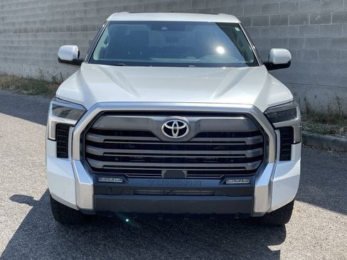 Used 2022 Toyota Tundra Limited AWD/4WD image 2