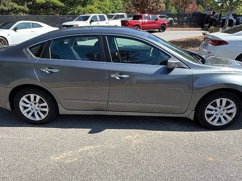 Used 2015 Nissan Altima 2.5 S w/ Power Driver Seat Package FWD image 7
