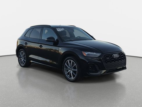 Certified 2023 Audi Q5 e Prestige image 3
