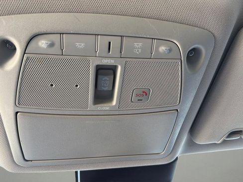 Used 2019 Nissan Rogue SL w/ Premium Package image 27