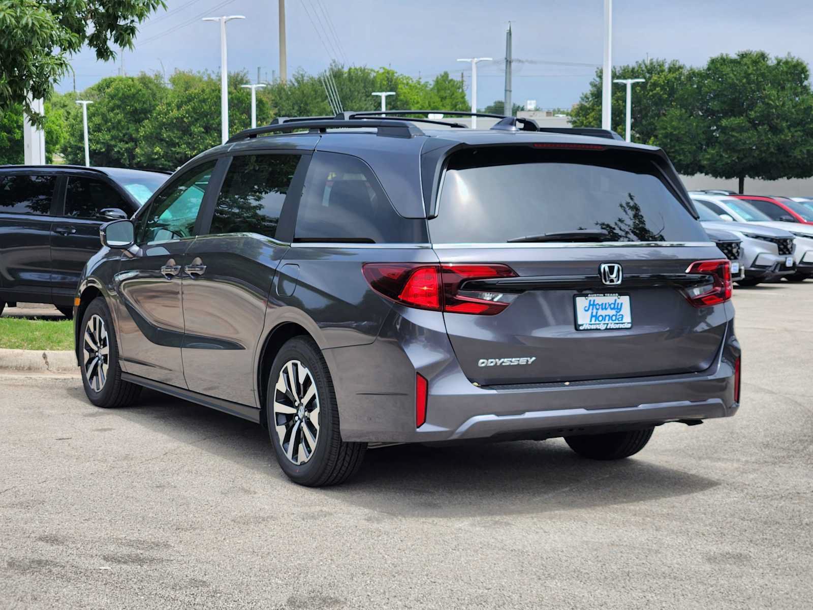 New 2026 Honda Odyssey EX-L image 3