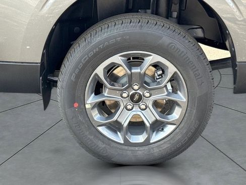 New 2025 Ford Maverick XLT w/ XLT Luxury Package image 4