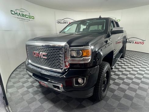 Used 2016 GMC Sierra 2500 Denali w/ Duramax Plus Package image 2