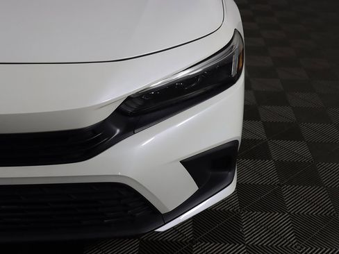 Used 2023 Honda Civic Sport image 11