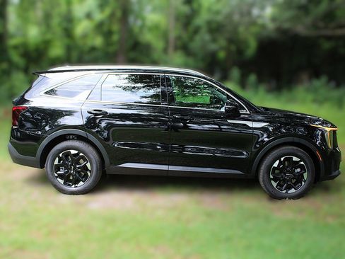 New 2026 Kia Sorento S image 5