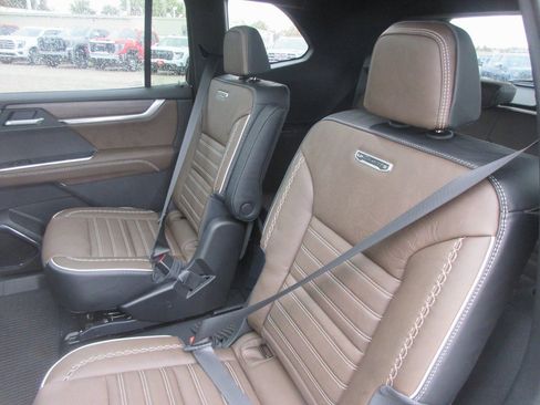 New 2026 GMC Acadia Denali Ultimate image 14