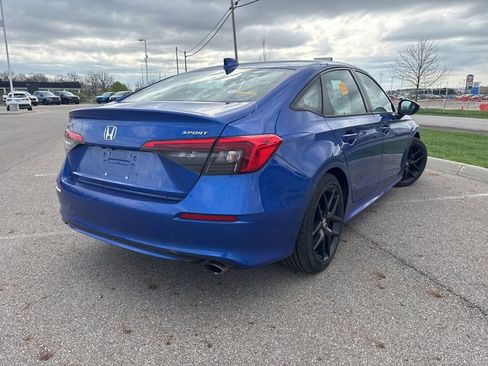 Used 2023 Honda Civic Sport image 10
