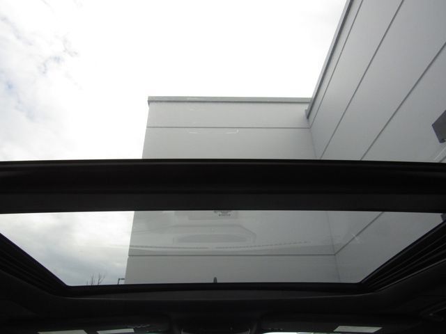 Used 2023 Ford Expedition Platinum AWD/4WD image 30
