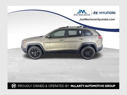 Used 2019 Jeep Cherokee Trailhawk