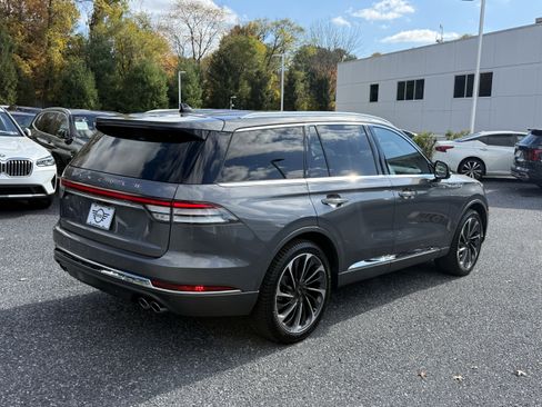 Used 2021 Lincoln Aviator Reserve w/ Equipment Group 201A image 4
