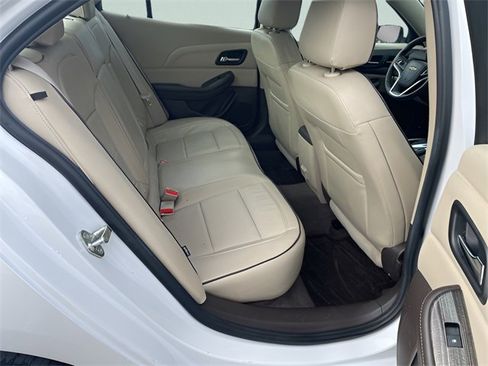 Used 2015 Chevrolet Malibu LTZ image 23