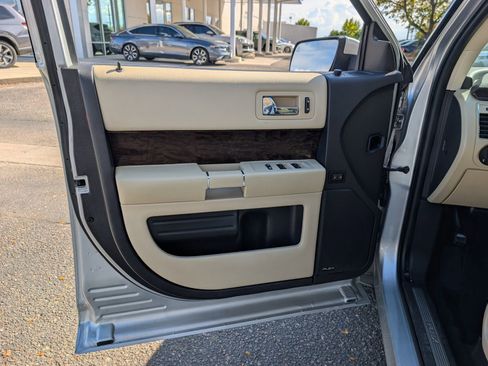 Used 2019 Ford Flex Limited w/ Equipment Group 303A image 11