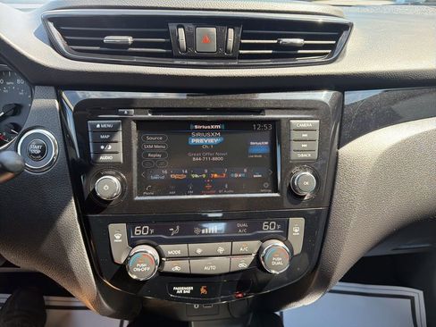 Used 2022 Nissan Rogue Sport SL AWD/4WD image 30
