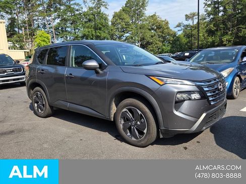 Used 2024 Nissan Rogue SV FWD image 19
