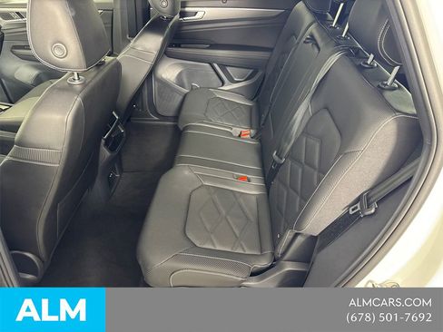 Used 2025 Volkswagen Atlas Cross Sport SE image 24