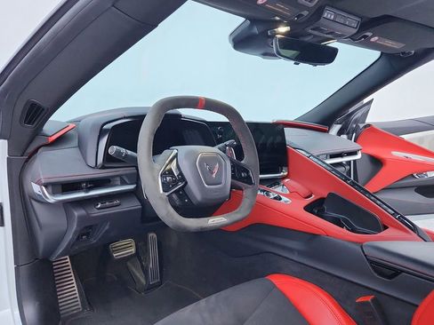 Used 2024 Chevrolet Corvette Z06 image 20