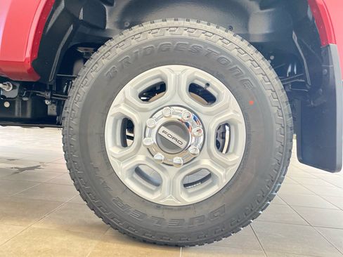 New 2026 Ford F250 XLT w/ FX4 Off-Road Package AWD/4WD image 18
