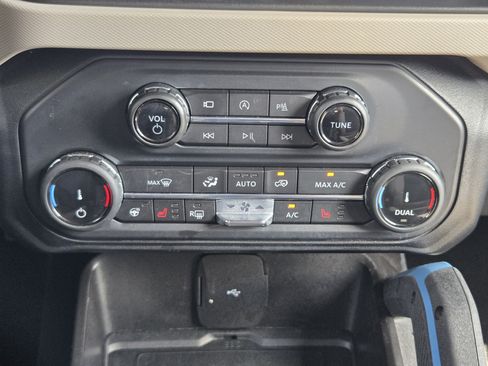 Used 2022 Ford Bronco Wildtrak AWD/4WD image 14