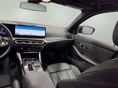 Used 2024 BMW 330i Sedan image 22