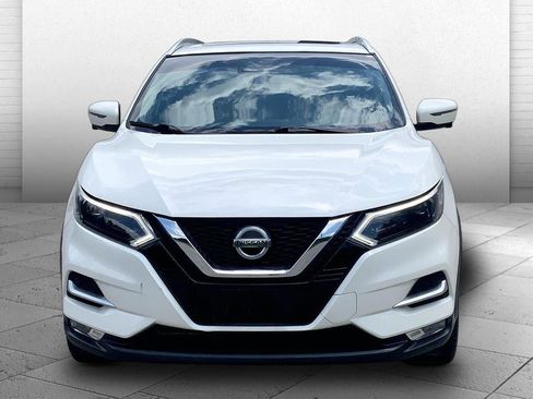 Used 2020 Nissan Rogue Sport SL w/ Premium Package FWD image 2