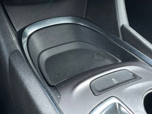 Used 2022 Chevrolet Malibu LT FWD image 19
