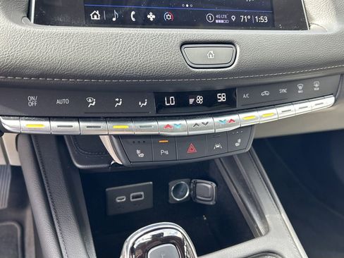 Certified 2023 Cadillac XT4 Luxury w/ Cold Weather Package image 26