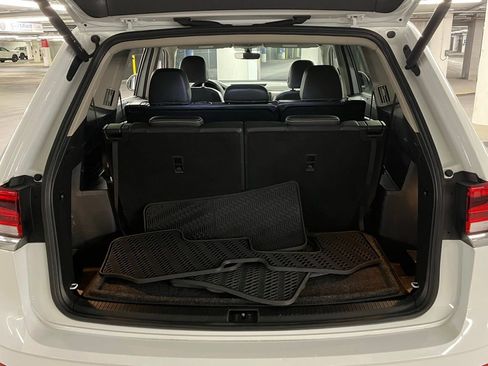 Certified 2023 Volkswagen Atlas SE w/ Black Wheel Package image 37