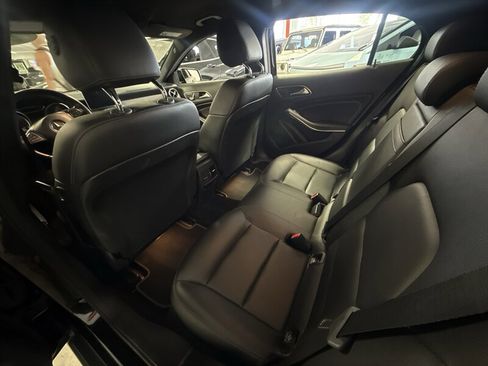 Used 2019 Mercedes-Benz GLA 250 image 24