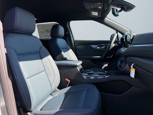 New 2025 Chevrolet Blazer RS w/ Driver Confidence II Package image 15