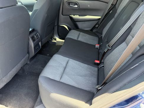 Used 2024 Nissan Rogue SV AWD/4WD image 15