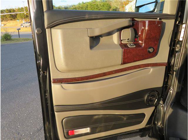 Used 2020 GMC Savana 2500 w/ Enhanced Convenience Package RWD image 14