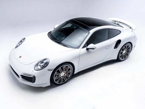 Used 2014 Porsche 911 Turbo S AWD/4WD image 2