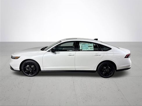 New 2025 Honda Accord SE image 9