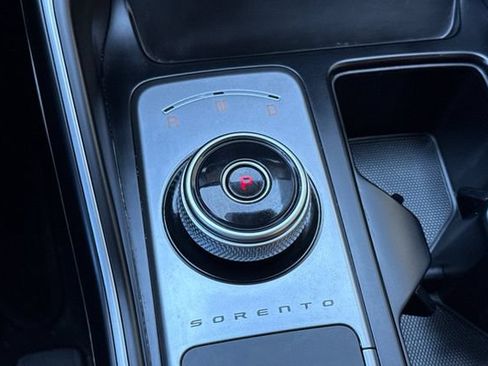 Certified 2023 Kia Sorento EX AWD/4WD image 30
