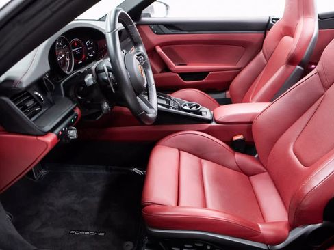 Certified 2024 Porsche 911 Carrera 4 image 16