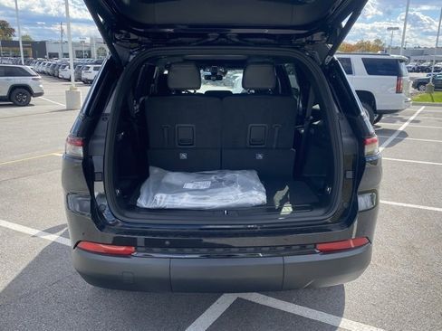 New 2025 Jeep Grand Cherokee L Limited image 7